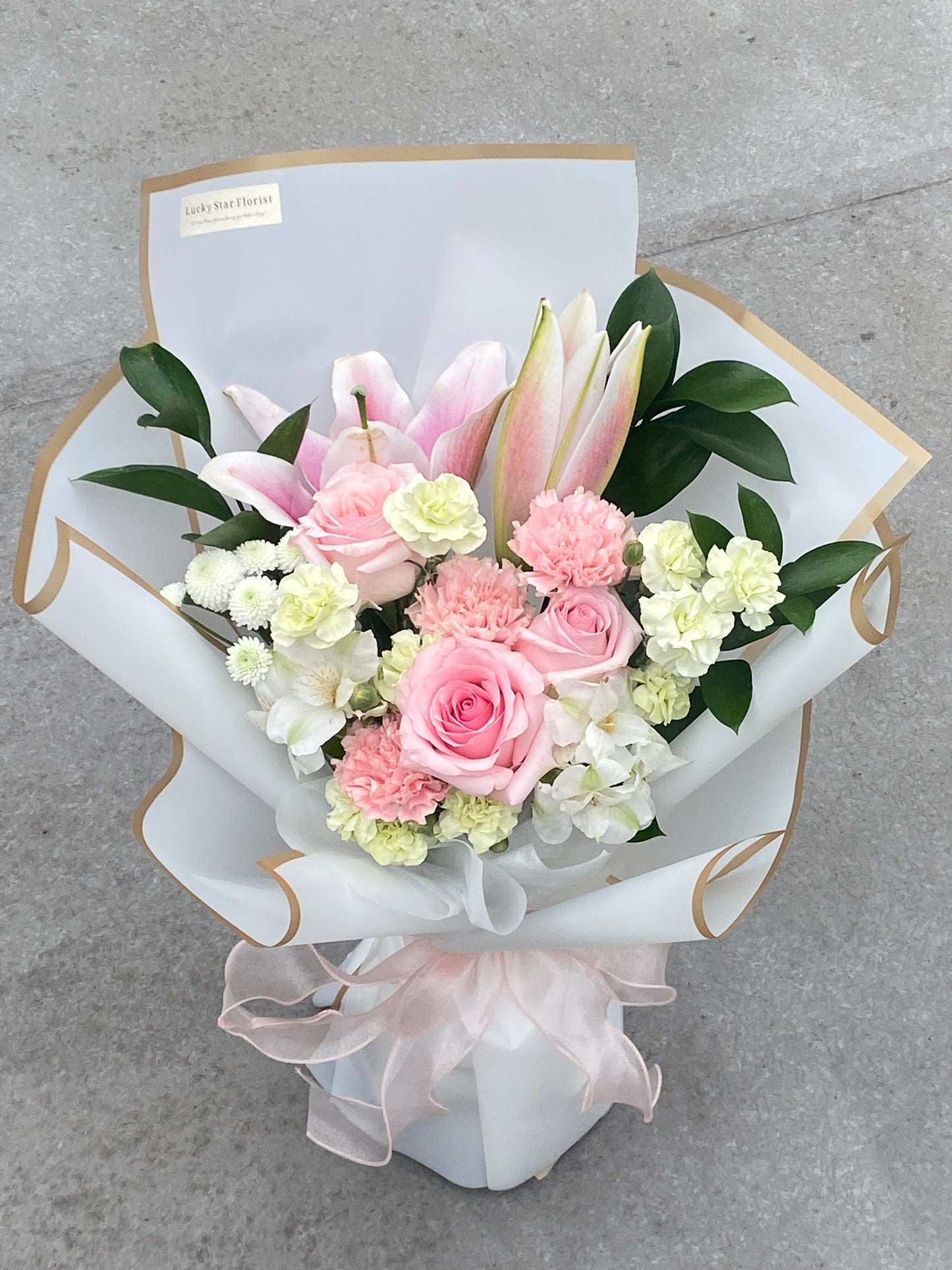 Lively Petals Bouquet