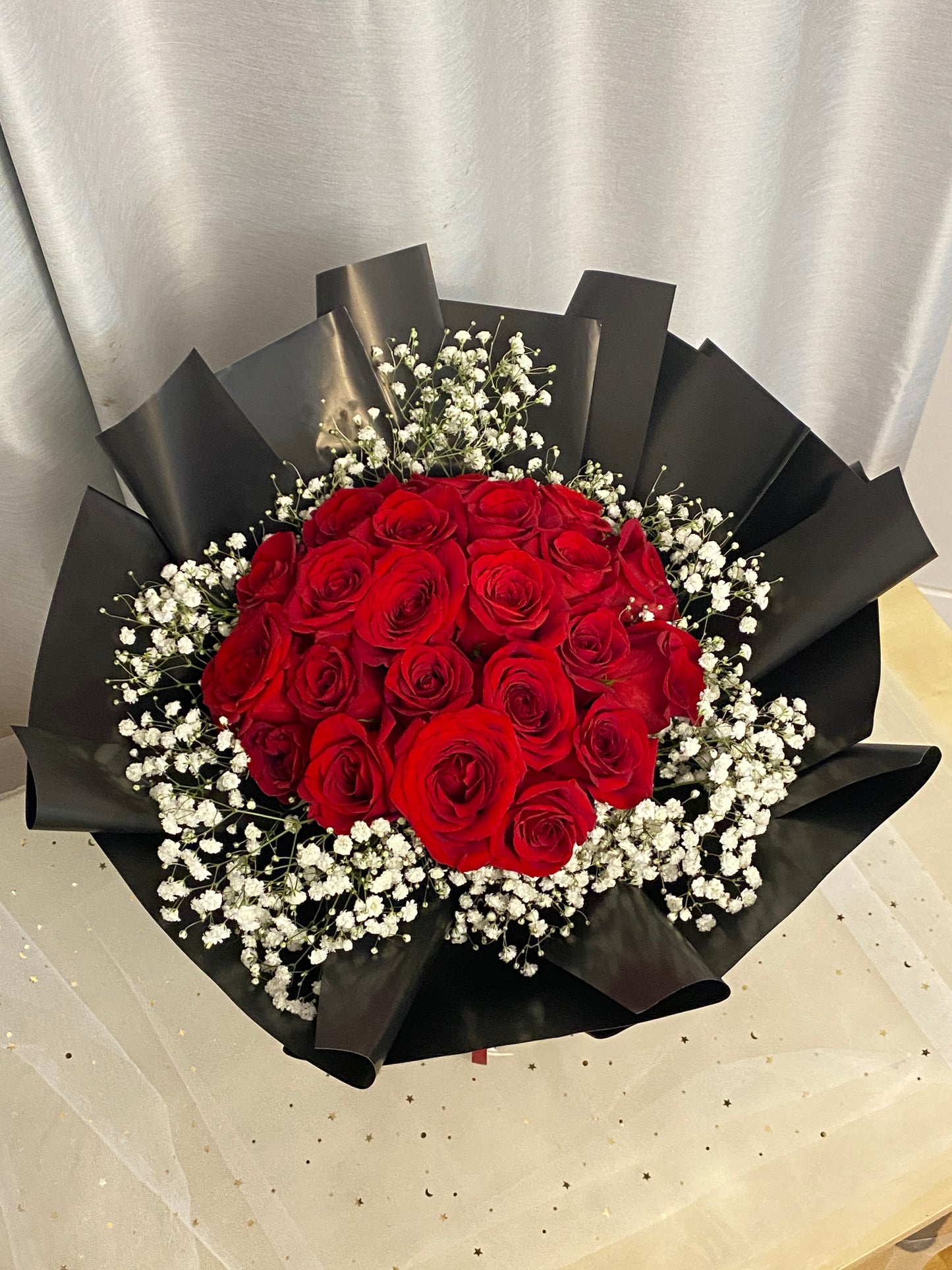 Baby's Breath Rose Bouquet