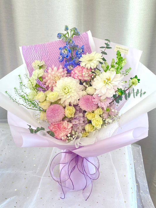Romantic Moments Bouquet