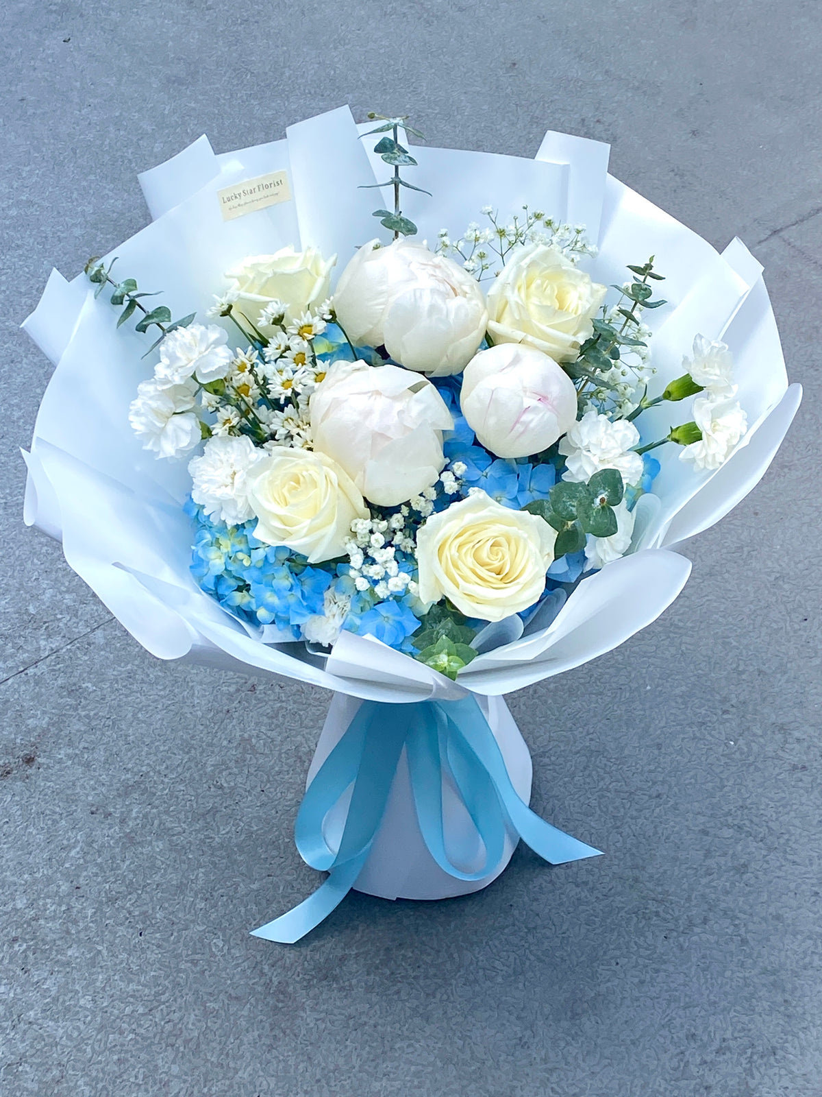 Ocean Love Bouquet – Lucky Star Florist